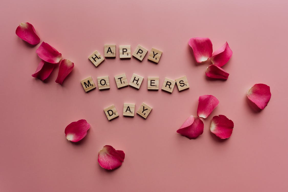 50+ Heartfelt Mother’s Day Greetings to Make Her Feel Truly Loved (2026)