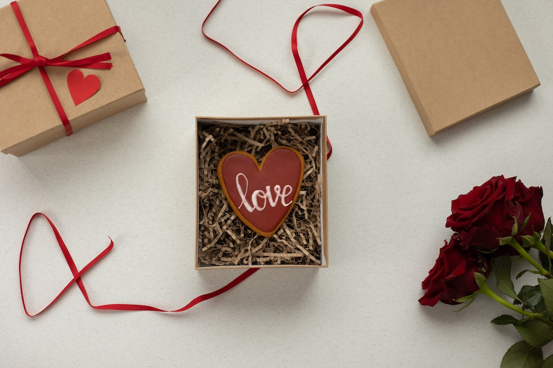 Valentine’s Day Box: 20 DIY Ideas for Kids and Adults