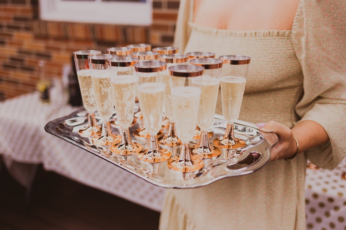 You are currently viewing 20 Hostess Gift Ideas for Every Occasion