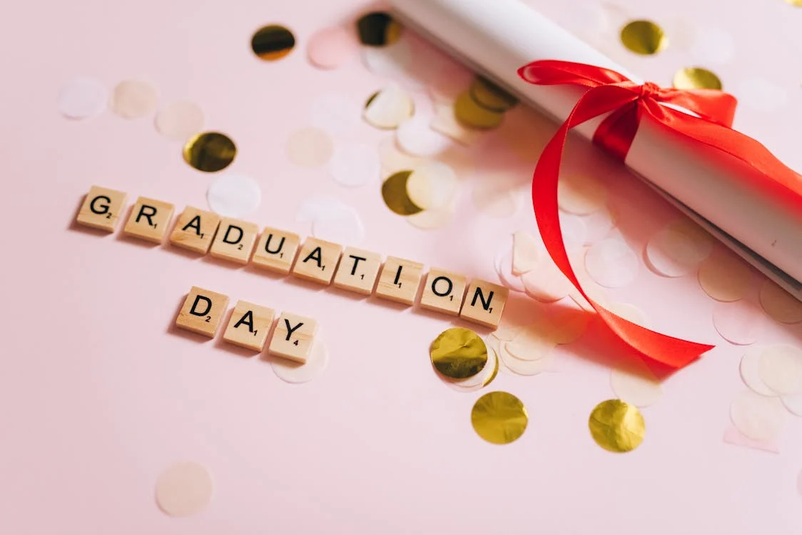 You are currently viewing 16 Graduation Centerpiece Ideas to Celebrate in Style
