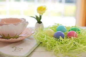 Read more about the article How to hide Easter eggs indoors?